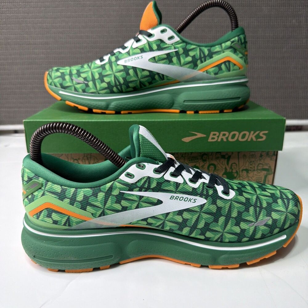 Rare Brooks Ghost 15 Run Lucky St. Patrick’s Day Shamrocks Women’s Size 9 EUC! - Picture 2 of 8
